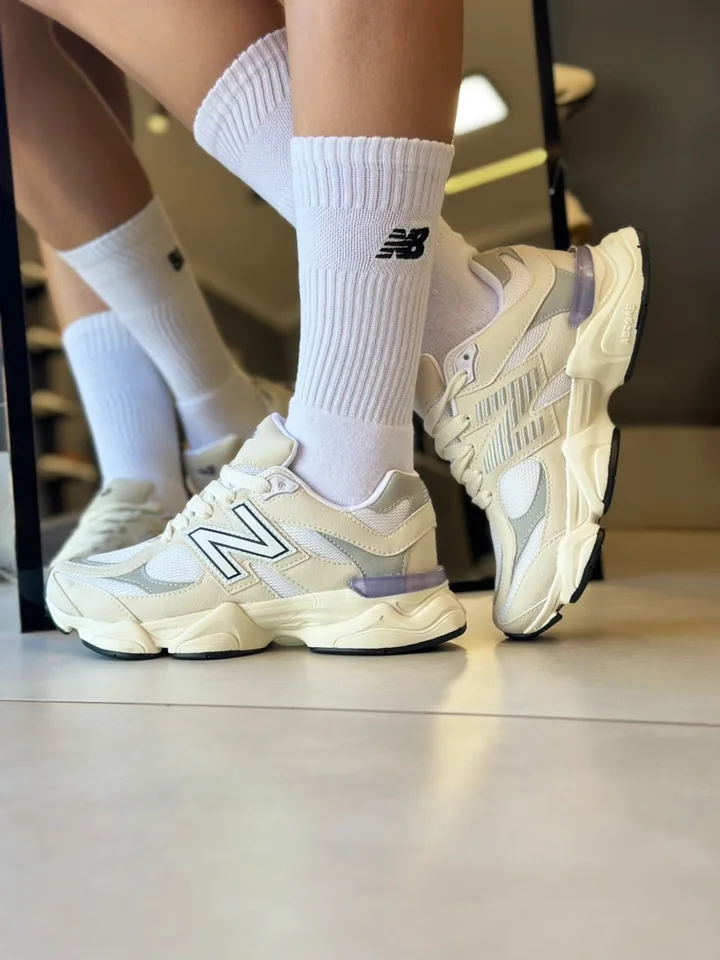 New Balance 9060 Off