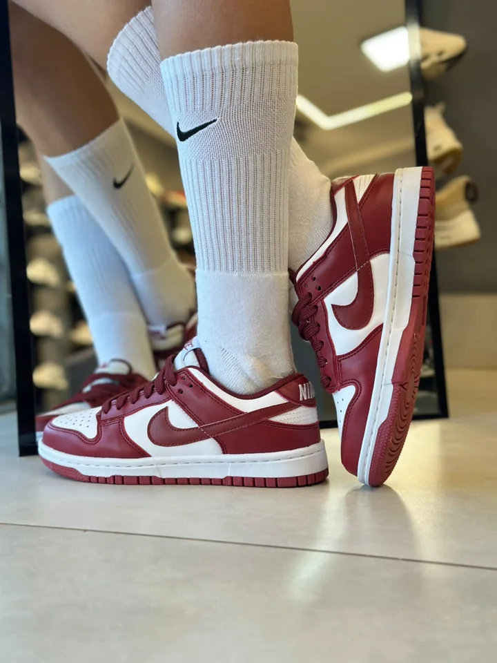 Nike Dunk Low Bordô
