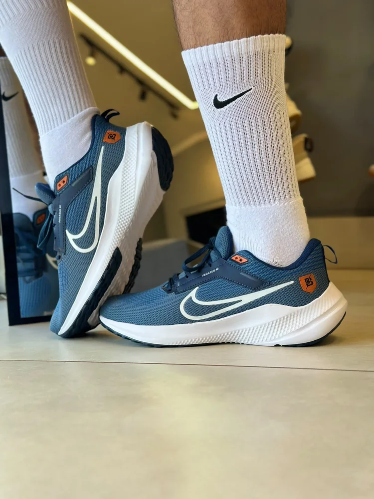 Tênis em destaque para Masculino na Shoess Palmas